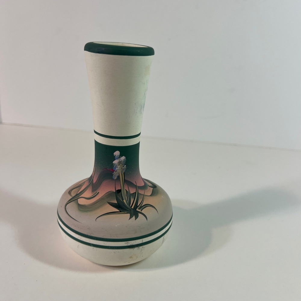 New West Pottery Hand Painted Southwest Landscape Ceramic Bud Vase 1974‎ 5.5"